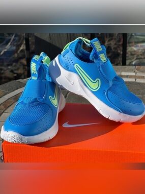 NEW Nike Kids Flex Runner 3 Preschool Casual Sneaker - Size Little Kid 9C